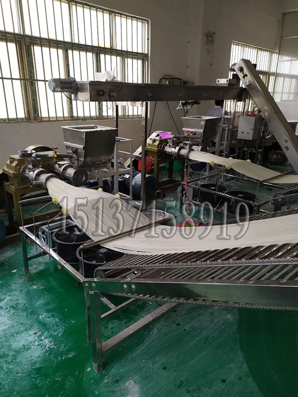 全自動米線機(jī)生產(chǎn)中